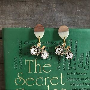 NWT Gorgeous Wood and Resin Bicycle Earrings